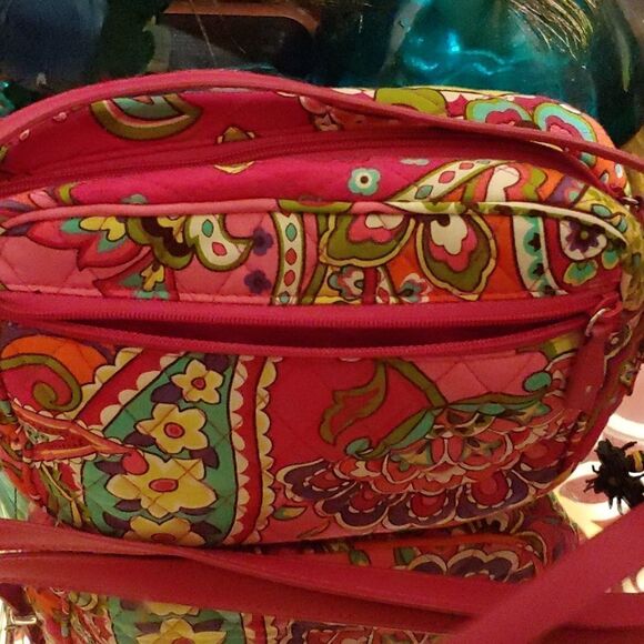 Vera Bradley purse   - Picture 3 of 6